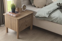 Mona Bazalı Genç Odası